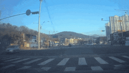 순간 뇌정지 온 운전자.gif | 인스티즈