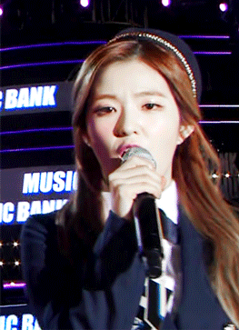제복 입은 레드벨벳 아이린.gif | 인스티즈