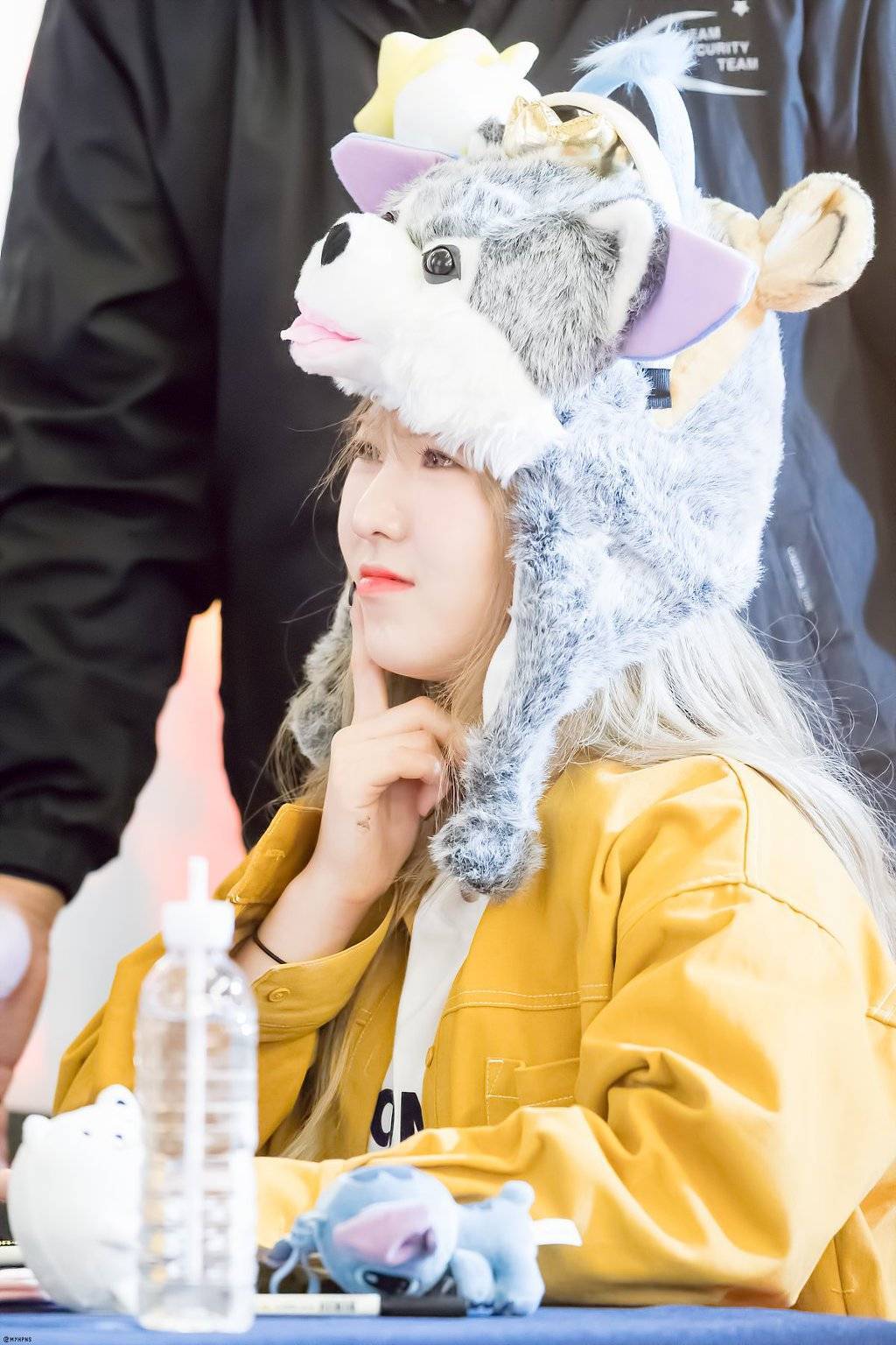 레드벨벳 웬디 머리 위에 팬들 사랑이 쌓여가는 과정 | 인스티즈