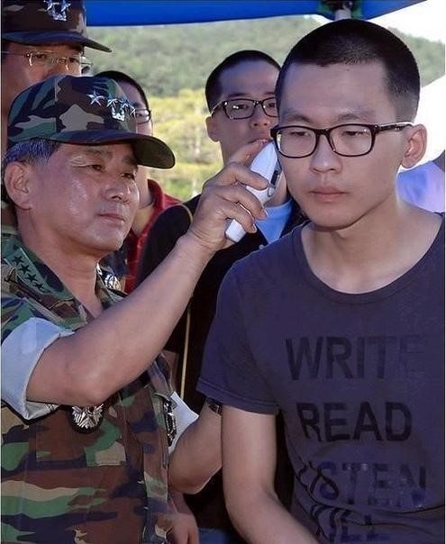 자신이 이등병때 저지른 사건중 가장 큰 사건은? | 인스티즈