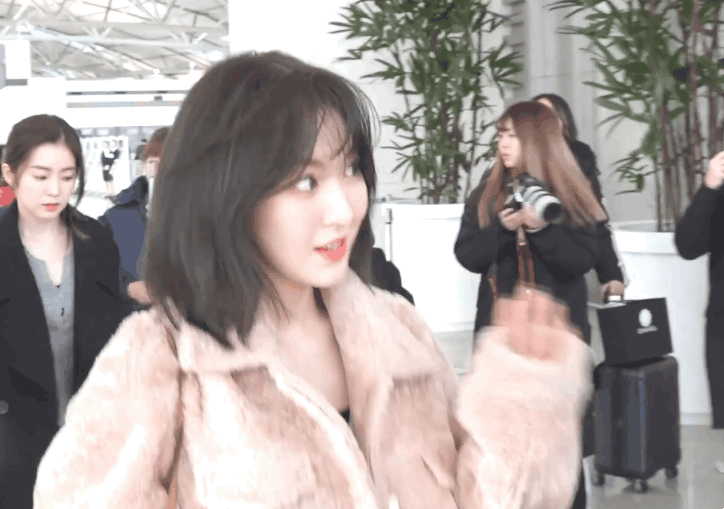 레드벨벳 웬디를 실제로 보면 이런 느낌.gif | 인스티즈