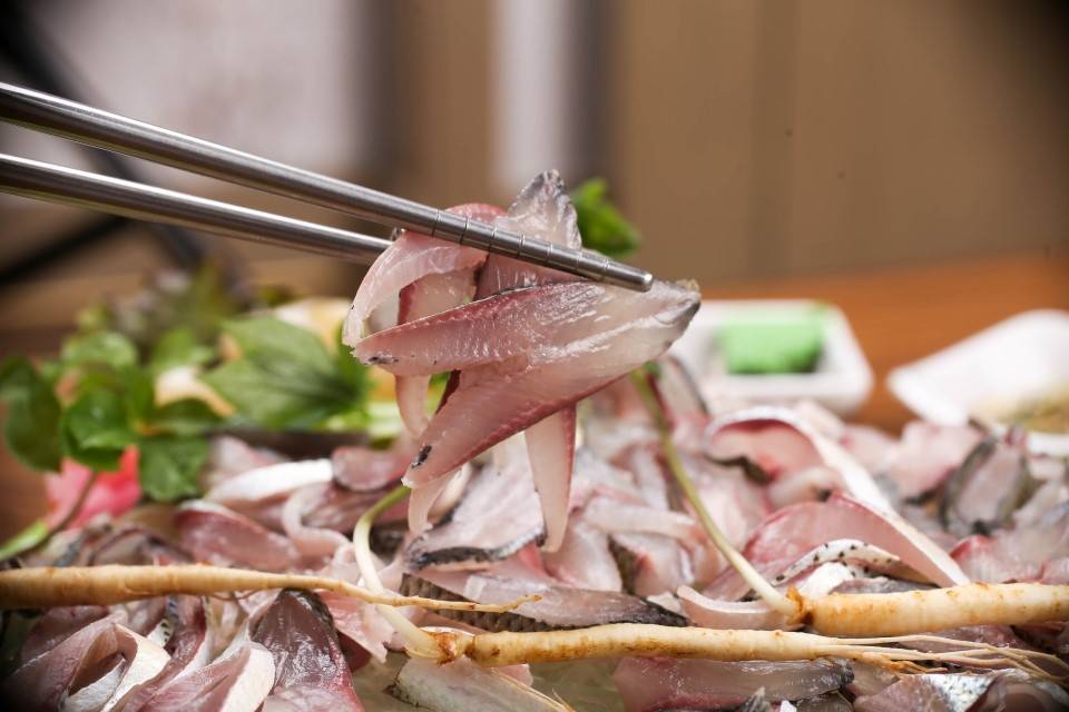 전어구이 vs 전어 회 | 인스티즈