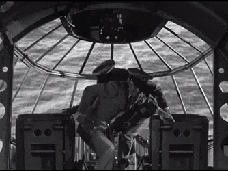 히치콕이 1940년에 비행기 추락씬을 찍은 방법.GIF | 인스티즈
