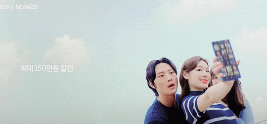 청량감이 느껴지는 김연아 갤럭시 노트 블루 광고.gif | 인스티즈