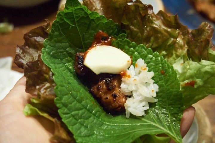 고기먹을때 밥도 같이싸서 먹는다vs 고기만 싸먹는다 | 인스티즈