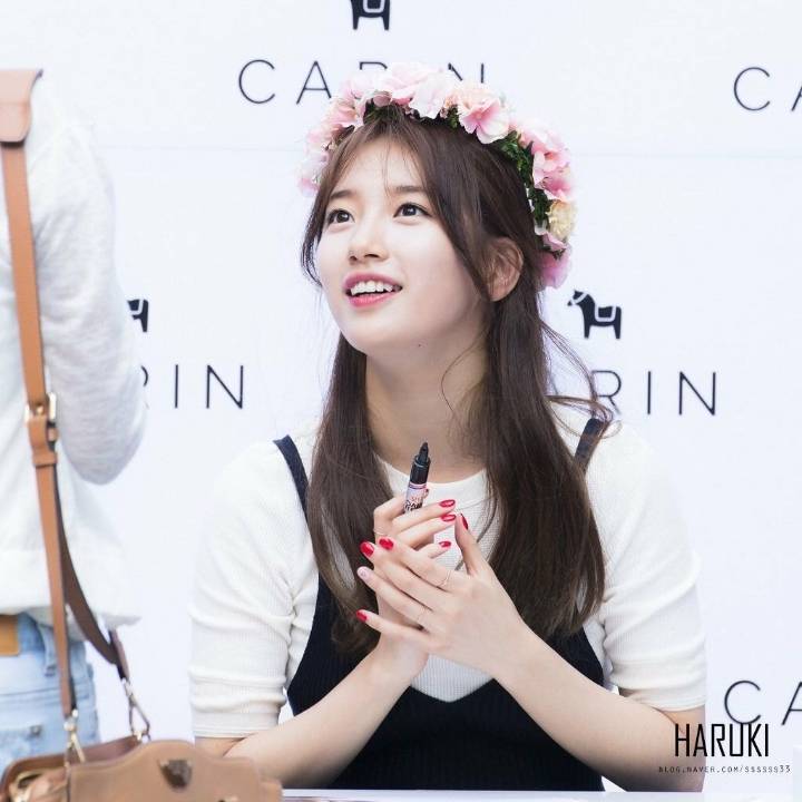 팬들 눈빛으로 조련하는 수지 | 인스티즈