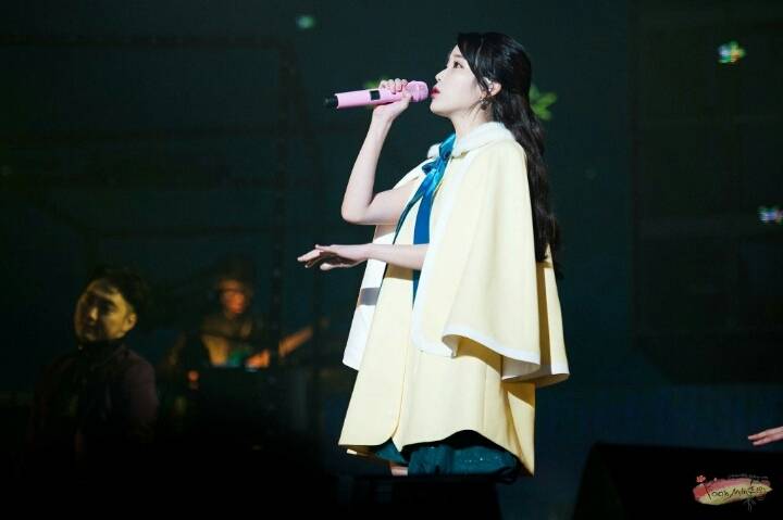 아이유 | 인스티즈