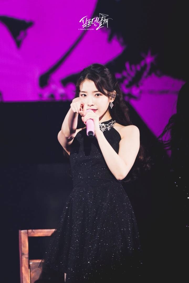 아이유 | 인스티즈