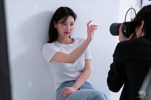 새 프로필 사진 찍은 여신 김유정 | 인스티즈