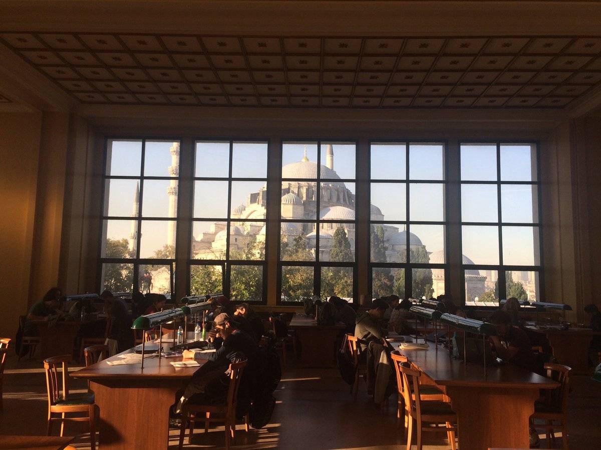 이스탄불의 한 도서관 창밖풍경 | 인스티즈