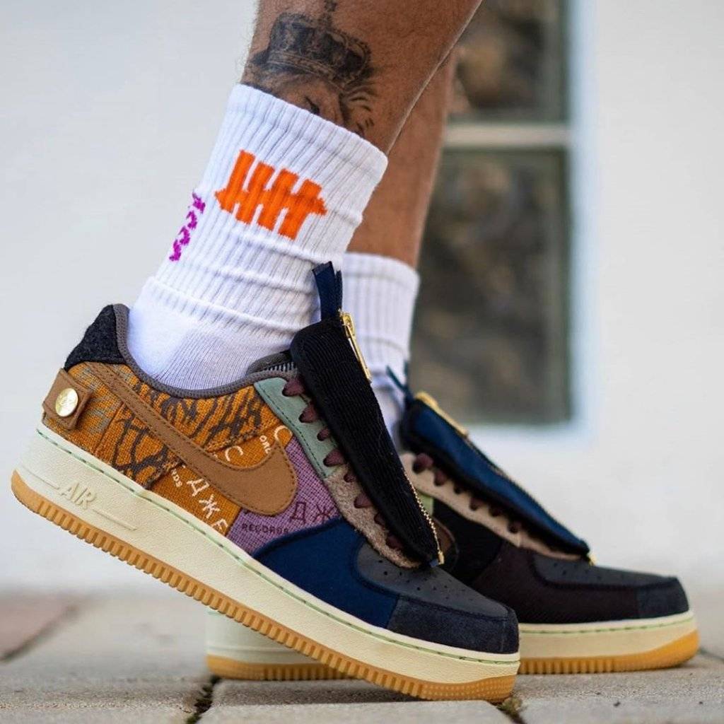 트래비스 스캇 x 나이키 에어포스 | 인스티즈