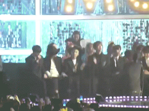 친해보이는 방탄소년단과 몬스타엑스 | 인스티즈