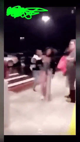 해외커뮤에서 논란인 폭행사건...gif | 인스티즈