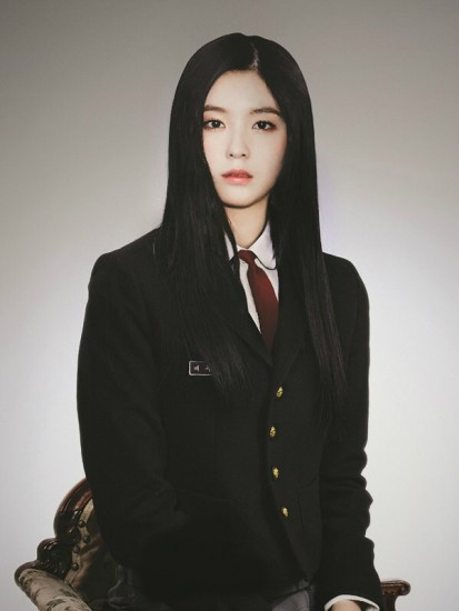 레드벨벳 아이린, '여고괴담' 연상케 하는 교복사진 “섬뜩해” | 인스티즈