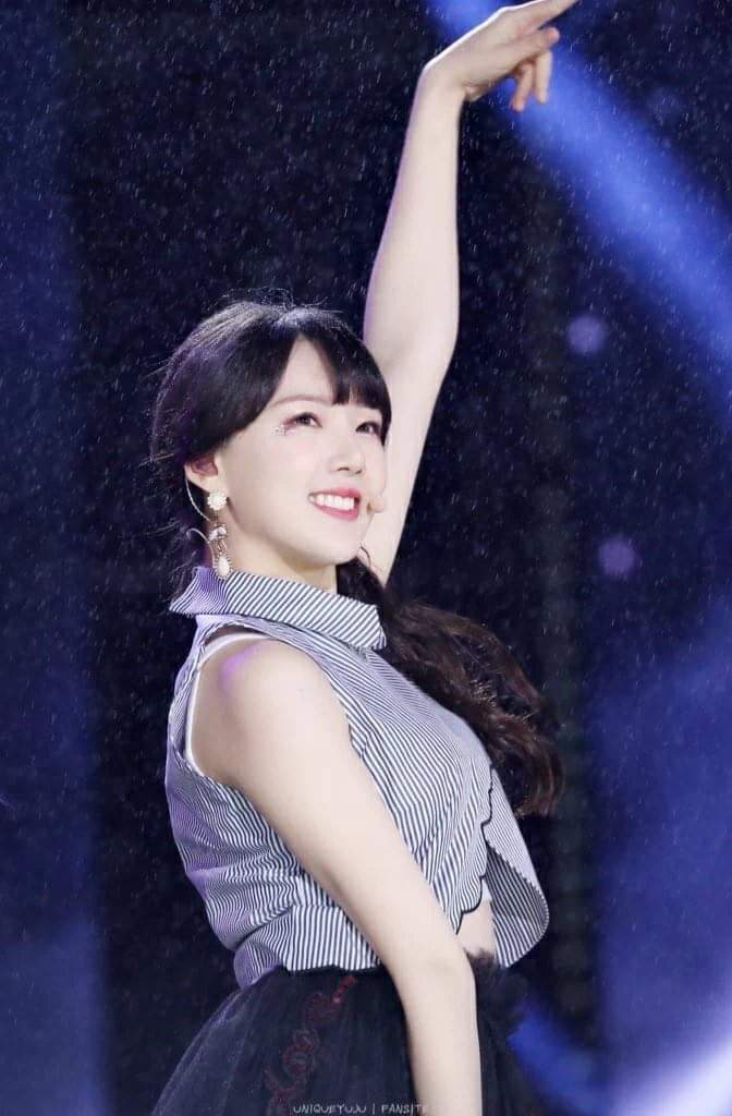 월요병을 치료해줄 여자친구 예린이.jpgif | 인스티즈