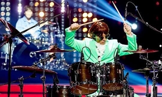 일회성이라도 각잡고 음악프로든 가요대제전이든 연출한번 해봤으면 하는 피디 | 인스티즈