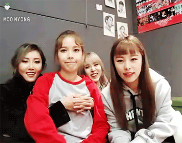 카리스마 넘치는 마마무 리더 | 인스티즈