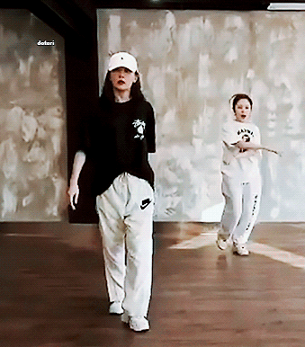 안무가들이 올려준 레드벨벳 슬기 춤 연습 영상 | 인스티즈
