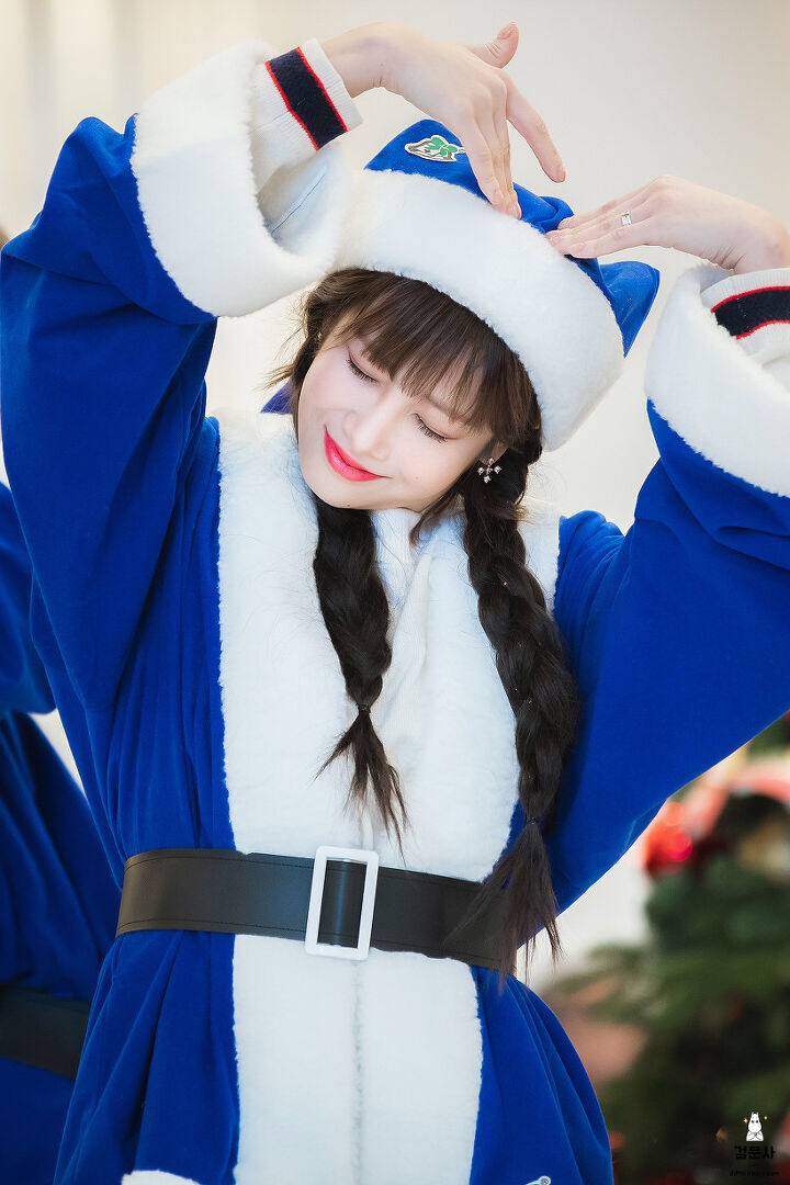 [러블리즈] 크리스마스는 덕질과 함께 할 생각이라서 지애 | 인스티즈