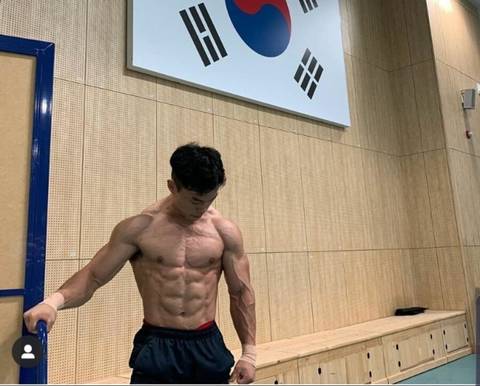 역도 67kg급 용상 신기록 보유 선수 | 인스티즈
