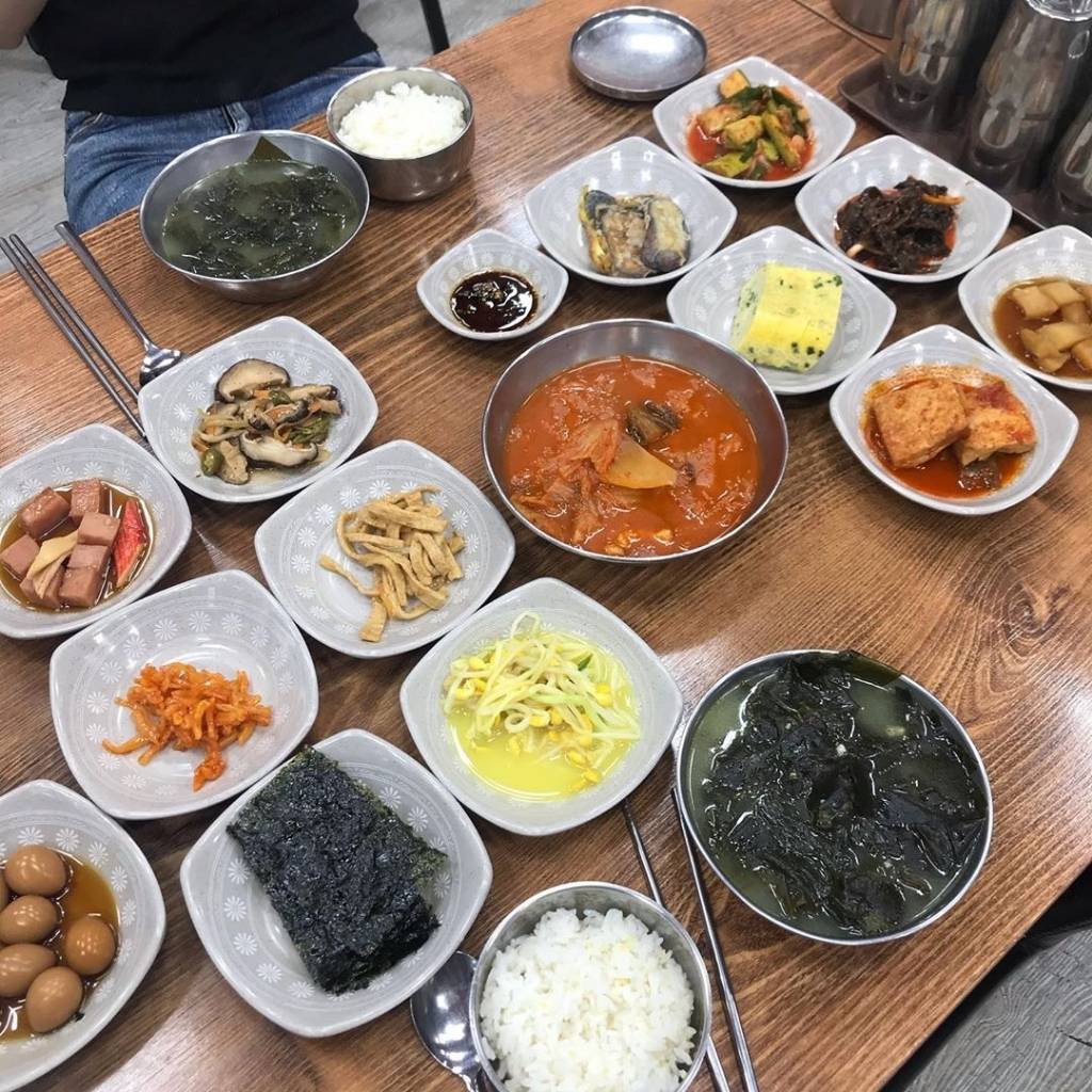 아침은 무조건 한식이다 vs 아니다 | 인스티즈