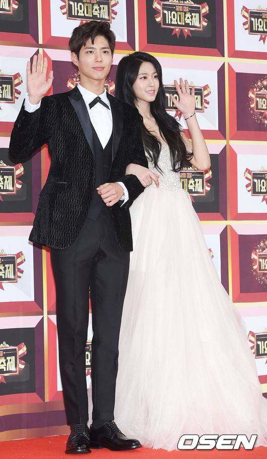 비주얼 난리난 박보검-설현 KBS 가요대축제 레드카펫 | 인스티즈