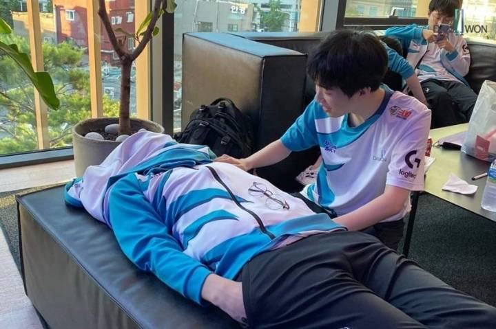 ???: 이게 재키러브라고요...? | 인스티즈