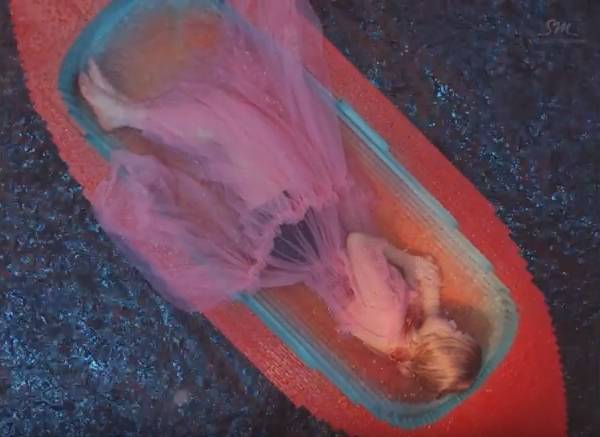 [레드벨벳] 7월 7일 뮤직비디오 해석 중 하나 (세월호) | 인스티즈