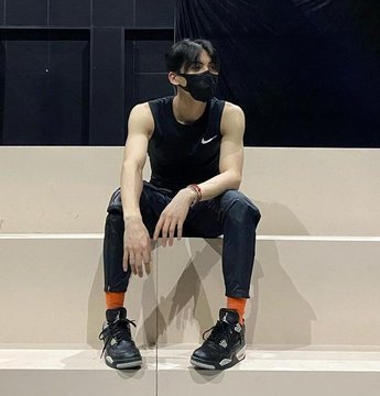 [잡담] 유태양 되게 몸이 슬렌더 같다 | 인스티즈