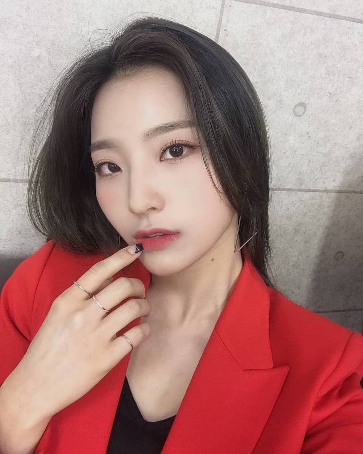 자기 전에 모두들 굿나잇하시라는 의미로 이새롬 사진.jpgif | 인스티즈