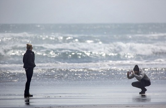 꿀 떨어지는 제이슨 스타뎀-로지 헌팅턴 휘틀리 커플 | 인스티즈