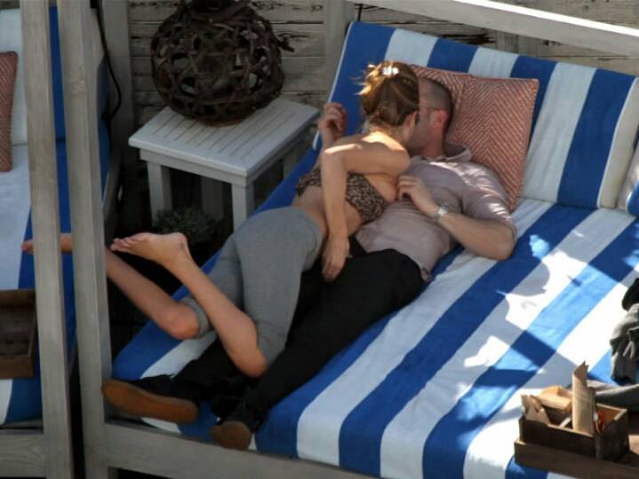 꿀 떨어지는 제이슨 스타뎀-로지 헌팅턴 휘틀리 커플 | 인스티즈