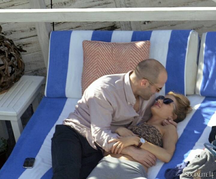 꿀 떨어지는 제이슨 스타뎀-로지 헌팅턴 휘틀리 커플 | 인스티즈