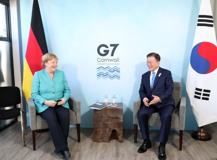 화기애애한 G7 정상회의 현장 | 인스티즈