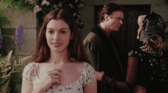 어떤 명령이든 복종하고 살아가야 하는 마법에 걸린 여자아이ㅠ.gif | 인스티즈