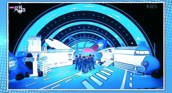 아이돌팬들 사이에서 예쁘다고 말나왔던 뮤직뱅크 세트들.jpg | 인스티즈