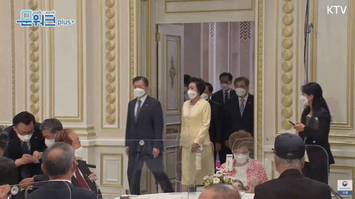 오늘 문재인 대통령이 국빈급에 준하는 의전을 준비한 이유.gif | 인스티즈