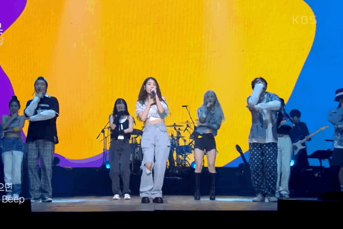 아이유 커버무대에 진심인 오마이걸 | 인스티즈