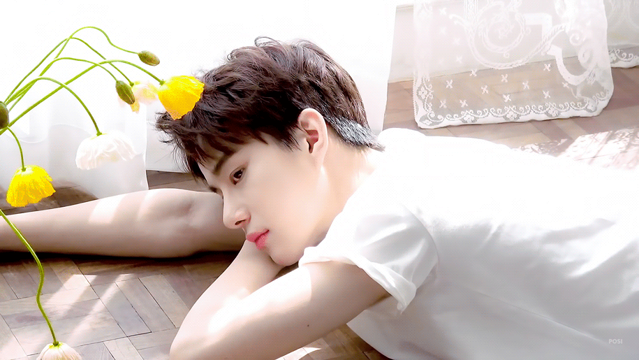 입술이 겹쳐질 때마다 느껴, 이 관계가 나팔꽃처럼 시시해지지는 않을까 | 인스티즈