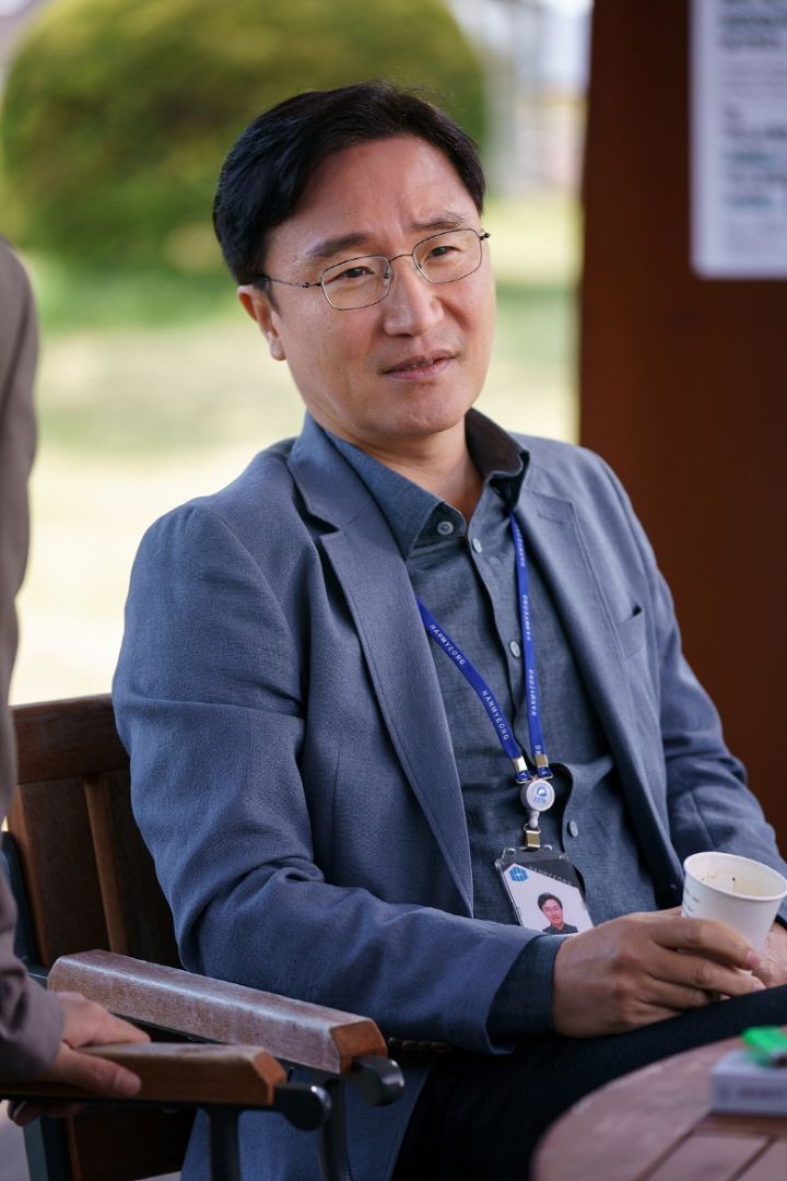 [미치지않고서야] 드라마 스틸컷인지 실제 부장님들 점심시간인지.jpg | 인스티즈