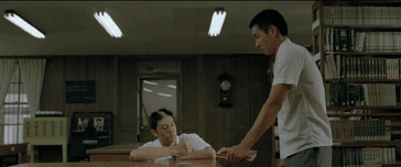 친구가 자꾸 연애편지를 저보고 대신 써달라는데요...gif | 인스티즈