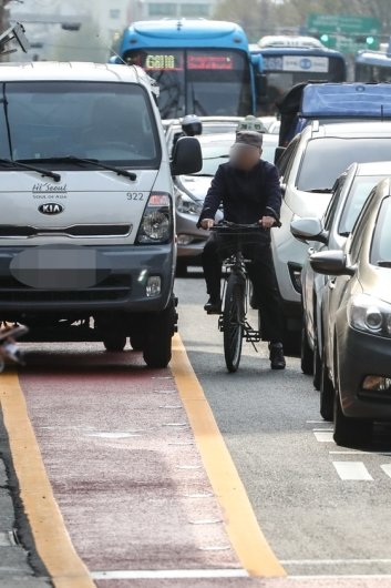 자전거 타는 사람 공감 | 인스티즈