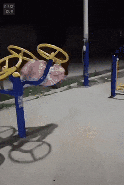 개발자의 의도를 무시하는 플레이....gif | 인스티즈