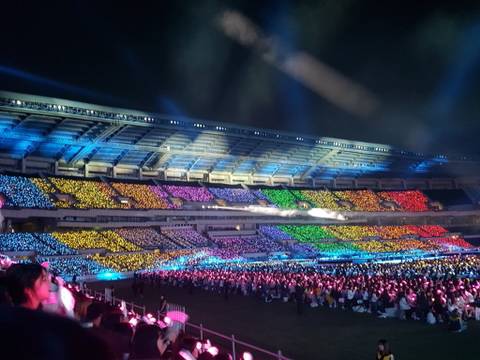 응원봉 중앙제어를 제대로 하면 이렇게 존잼꿀잼 jpgif feat 엑소 응원봉 | 인스티즈