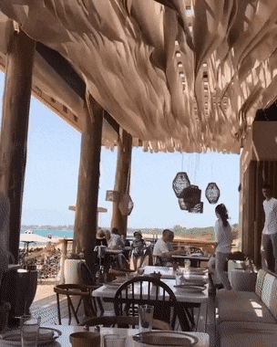 바람을 이용한 그리스 해변 식당 인테리어 | 인스티즈