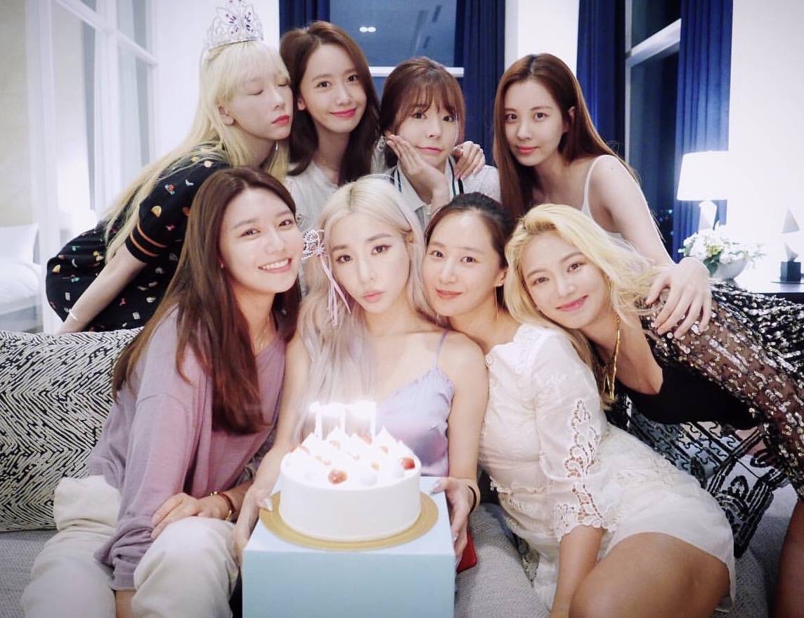 오늘로 데뷔 14주년 맞이한 레전드 걸그룹 소녀시대 | 인스티즈