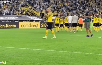 팬서비스 제대로 해주는 노르웨이 청년.GIF | 인스티즈