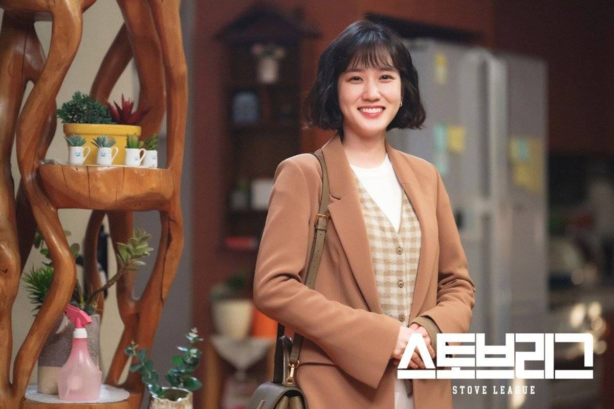 스토브리그에서 현실적이면서 깔끔하게 입고 나오는 박은빈 오피스룩 - 1 | 인스티즈