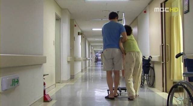 여기 이 세상이 아름다운 건 그대가 머문 흔적들 때문에.. | 인스티즈