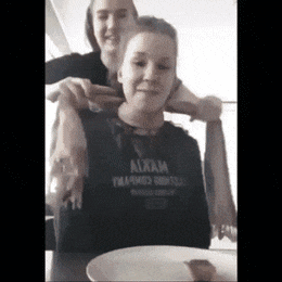 엄마! 엄마! 나 오늘 마술 배웠어 이리와봐!!! | 인스티즈